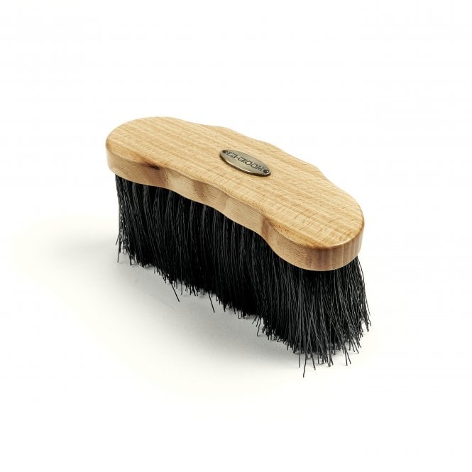 Shires EZI-GROOM Premium Long Dandy Brush